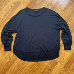 Jessica Simpson navy blue top.